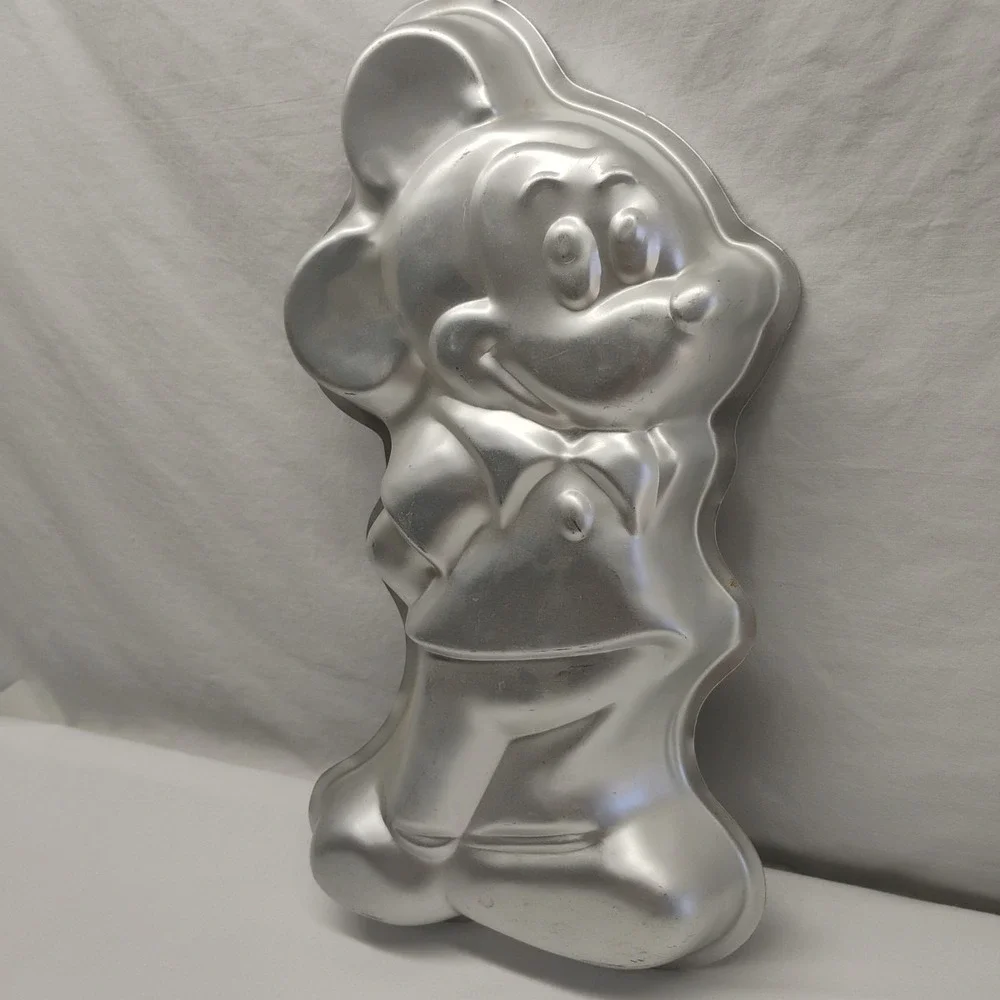 Vintage‎ Wilton Mickey Mouse Cake Pan Mold 1978 3-D Full Body Disney 515-1805